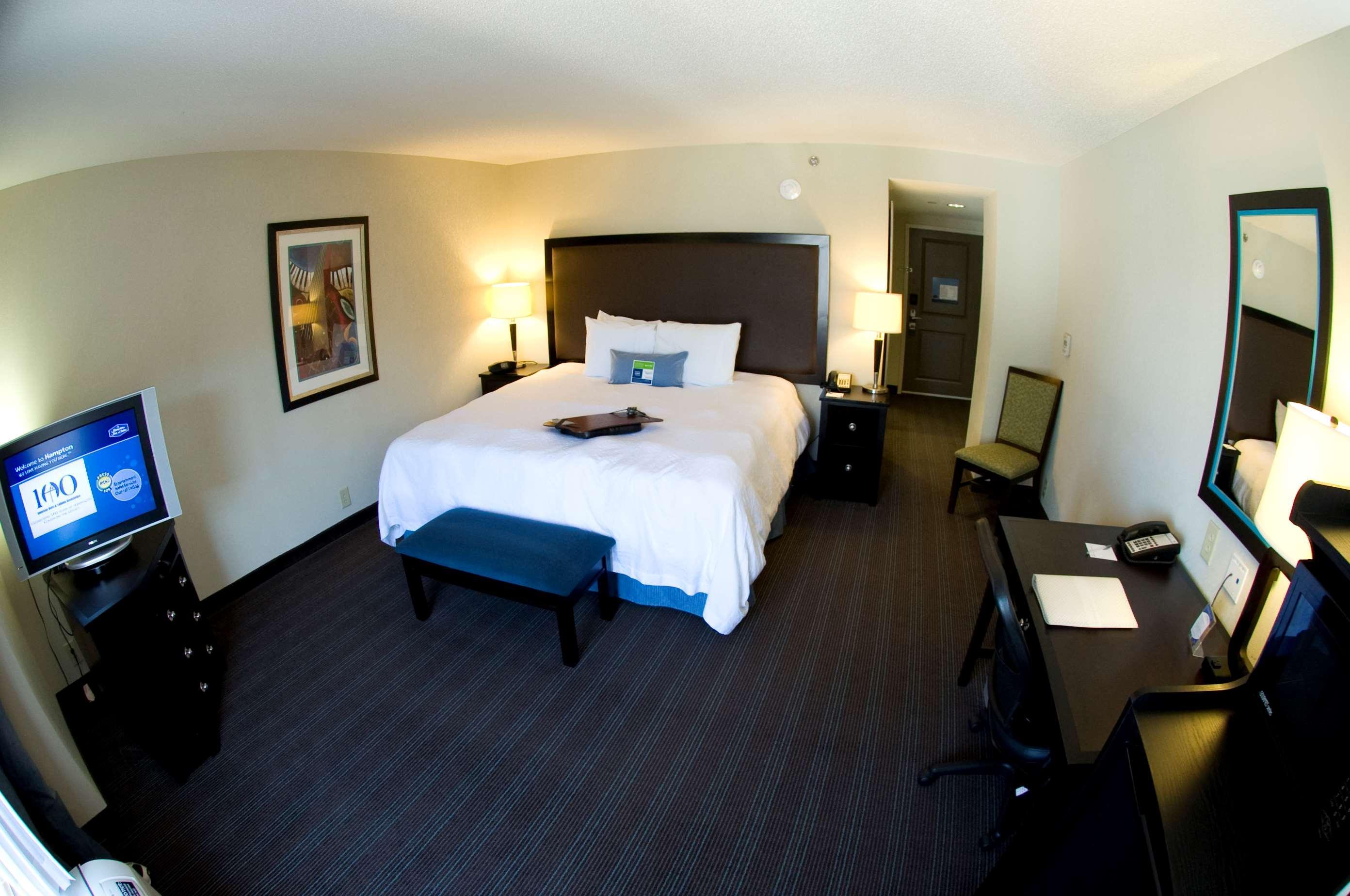 Hampton Inn & Suites Nashville-Downtown Номер фото