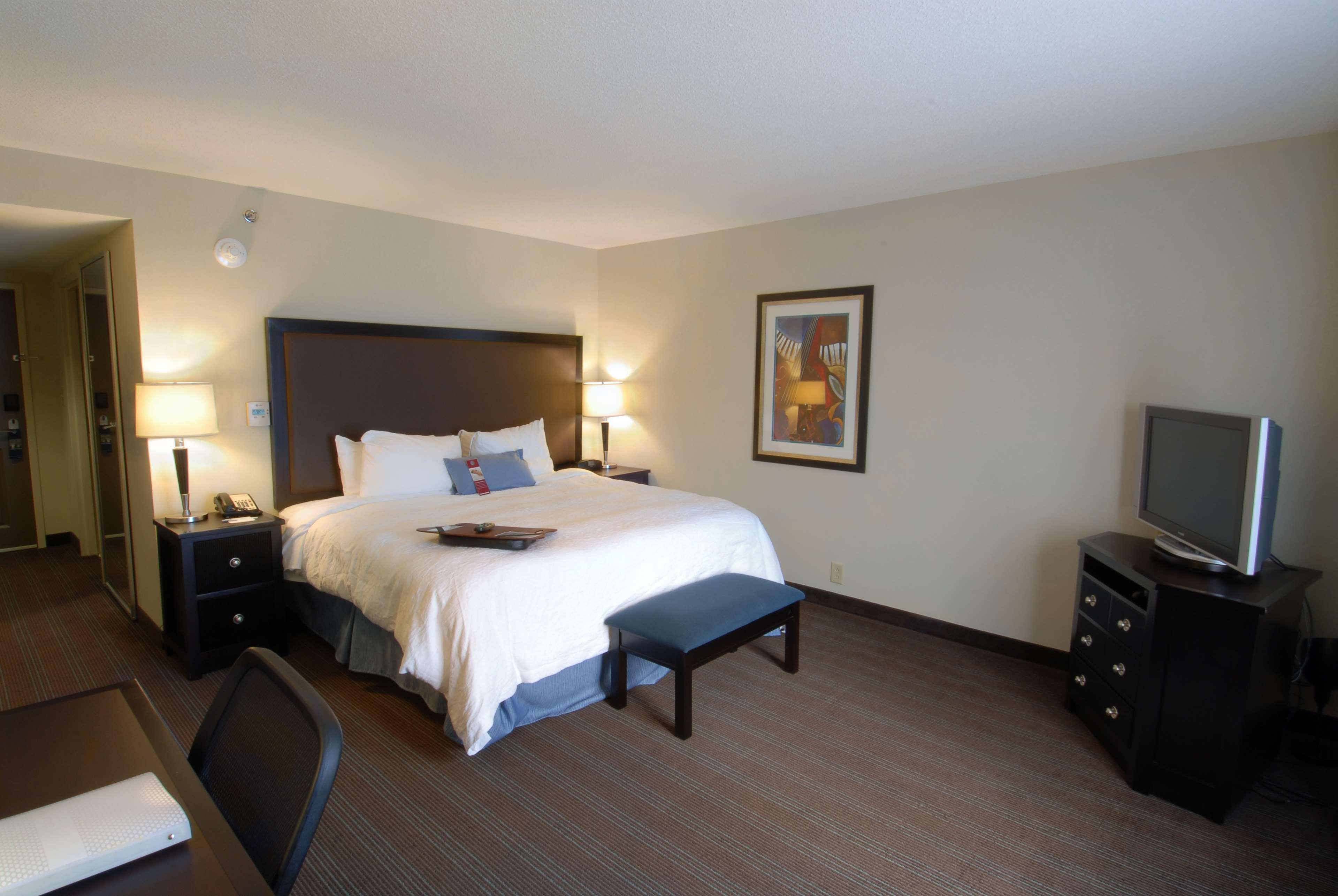 Hampton Inn & Suites Nashville-Downtown Экстерьер фото