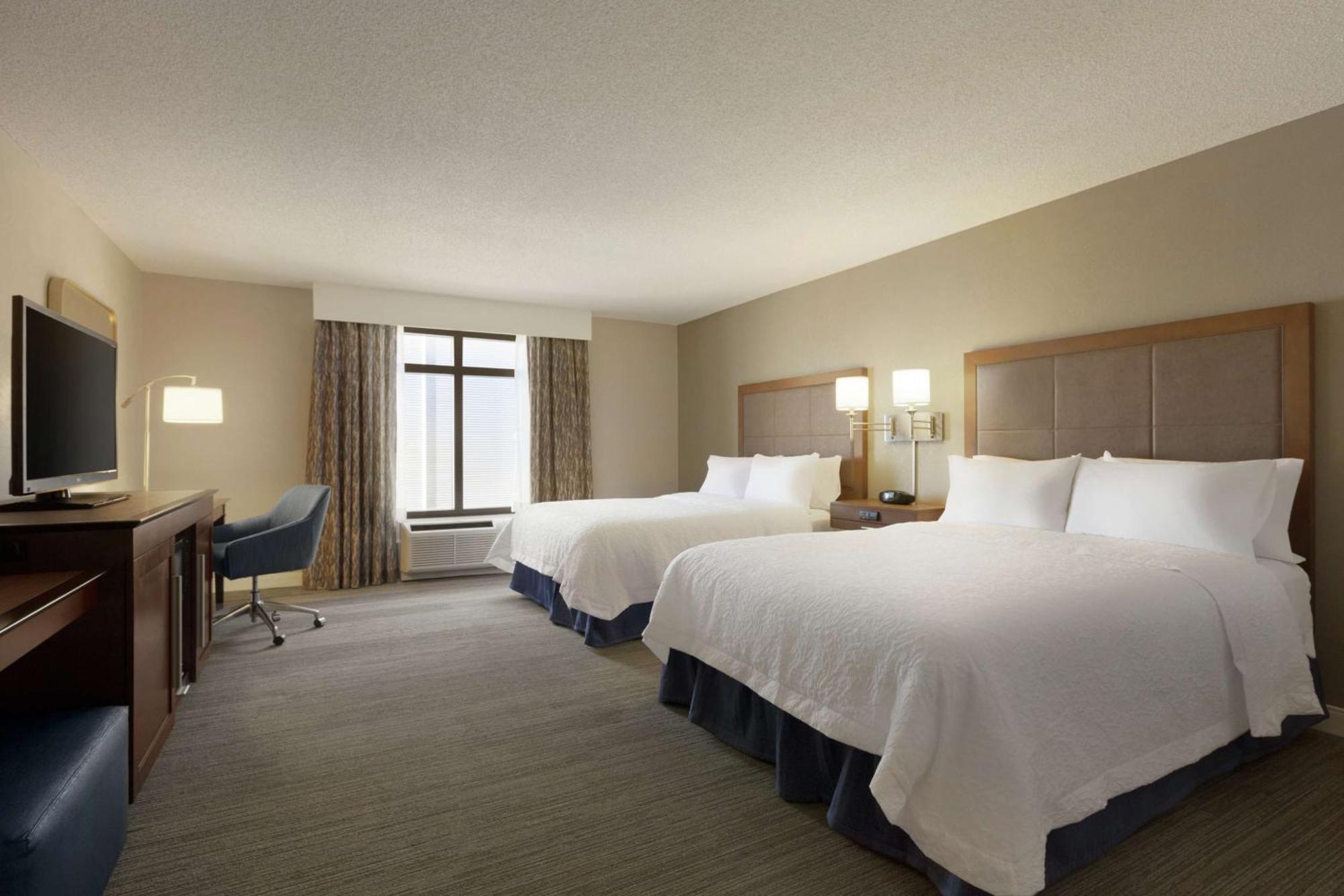 Hampton Inn & Suites Nashville-Downtown Экстерьер фото