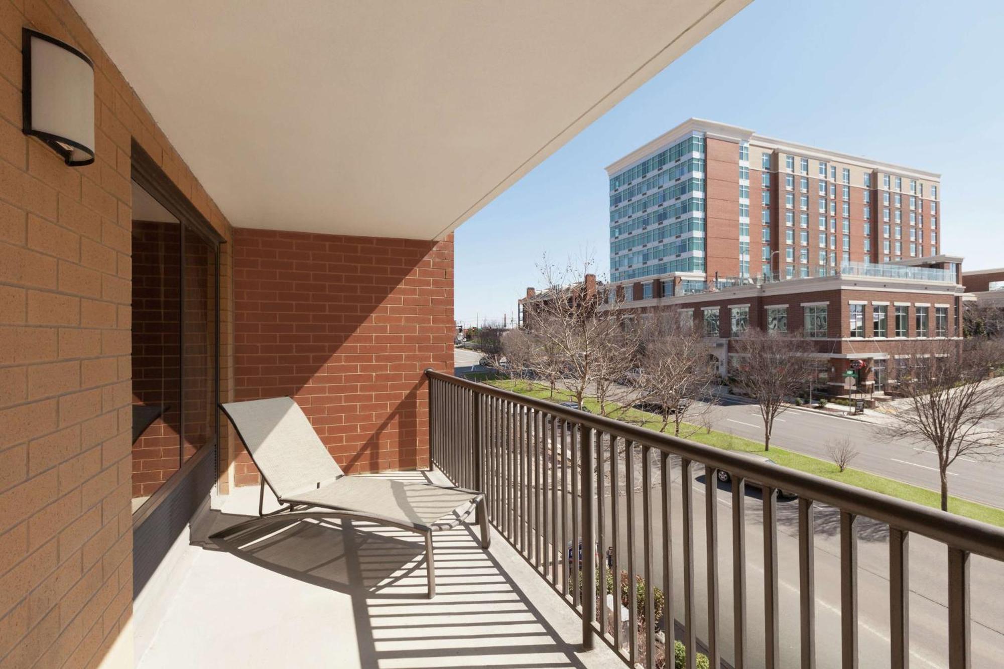 Hampton Inn & Suites Nashville-Downtown Экстерьер фото